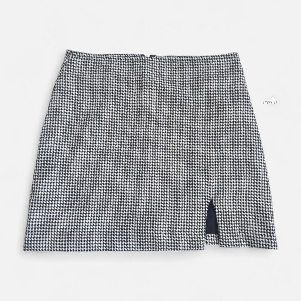 Forever 21 NWT Classic Academia Houndstooth Black And White Skirt
